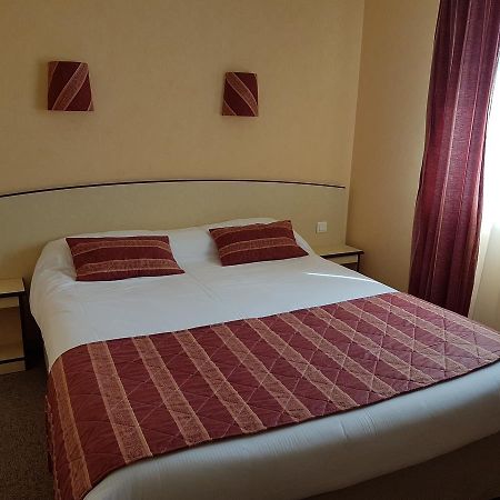 Logis Hotel Le Florina Sainte-Florine エクステリア 写真