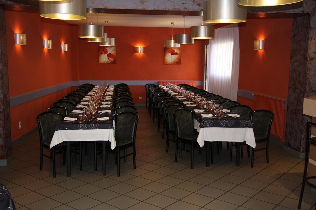 Logis Hotel Le Florina Sainte-Florine エクステリア 写真